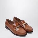 Mocasín Ferragamo con cadena de cuero color New Vara