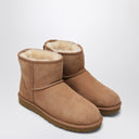 حذاء UGG Classic Mini II باللون الكستنائي
