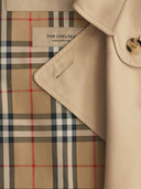 Gabardina Heritage Chelsea de longitud media de Burberry
