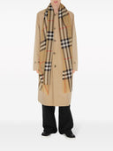 Bufanda de lana y seda con cuadros de Burberry