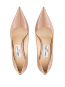 Scarpins Jimmy Choo Love 65 em couro envernizado com emblema JC