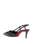 Christian Louboutin com salto preto