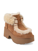 Bota Ugg Australia Esmee com Cadarço