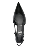 Christian Louboutin com salto preto