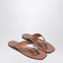 A.EMERY Las Sandalias Kinto marrón en cuero