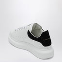 Alexander McQueen weiße und schwarze übergroße Sneakers