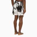 Shorts de banho com estampa abstrata Alexander McQueen com logo
