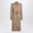 Gabardina beige con cinturón de Alexander McQueen