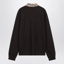 قميص بولو بني من بربري بياقة مربعة