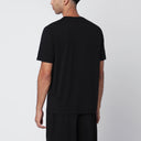 Camiseta negra regular Maison Kitsuné con parche de logo