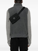 Riñonera con parche del logo de Canada Goose