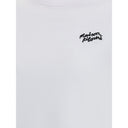 Camiseta con logotipo en contraste