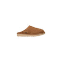 Zueco de cuero gamuza beige