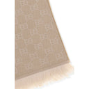 ベージュのウールスカーフ