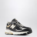 New Balance 2002R low-top sneaker black/silver/gold